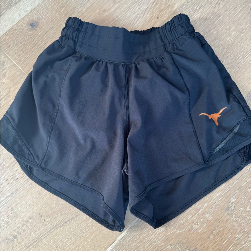 Lululemon Hotty Hot University of Texas Longhorns Sz 0 4” inseam